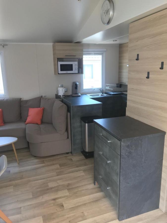 Mobil Home Camping Le Mar Estang Bord De Plage Canet-en-Roussillon Exterior photo